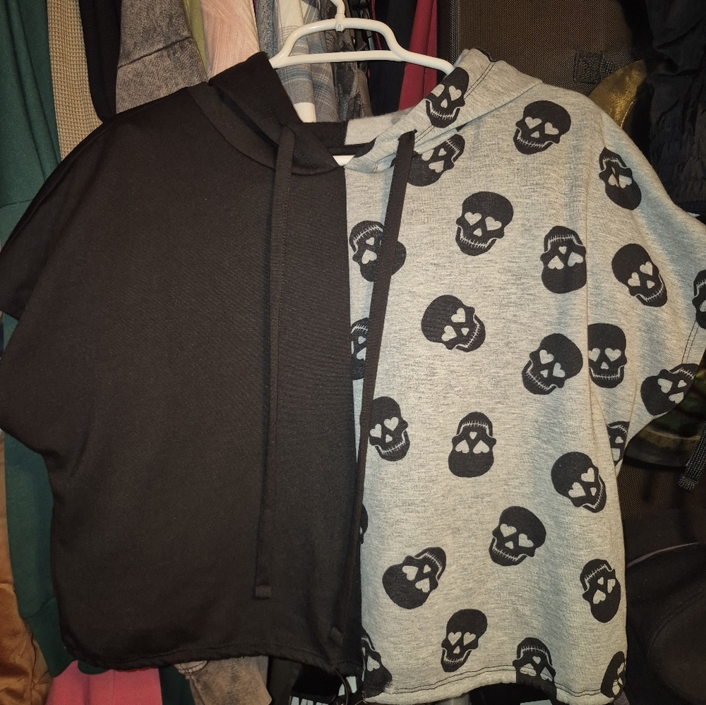 2 Pc Set Womens Skull Print Hoodie & Short  - Black and Gray XL